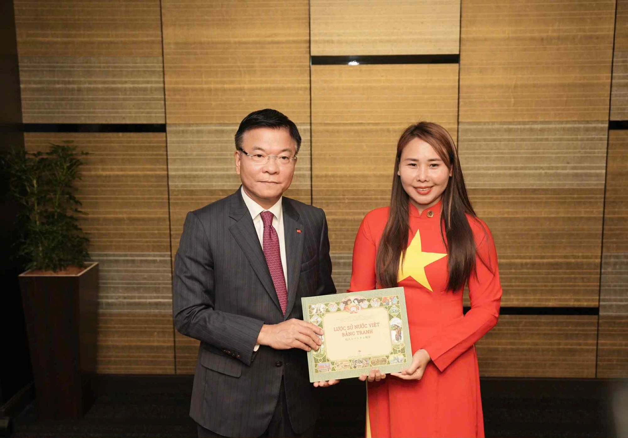 le-thi-thuong_phu-nu-viet_pho-thu-tuong.jpg