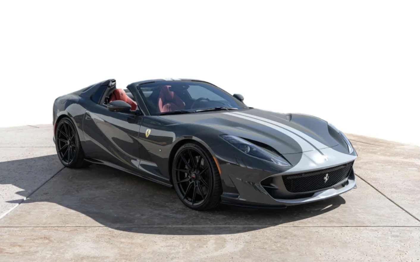 Ferrari 812 GTS 2022: 699.800 $