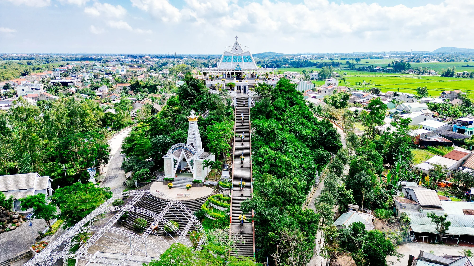 Trung tâm hành hương Đức Mẹ Trà Kiệu, Duy Xuyên, Quảng Nam. Ảnh: HK Trung tâm hành hương Đức Mẹ Trà Kiệu, Duy Xuyên, Quảng Nam. Ảnh: HK