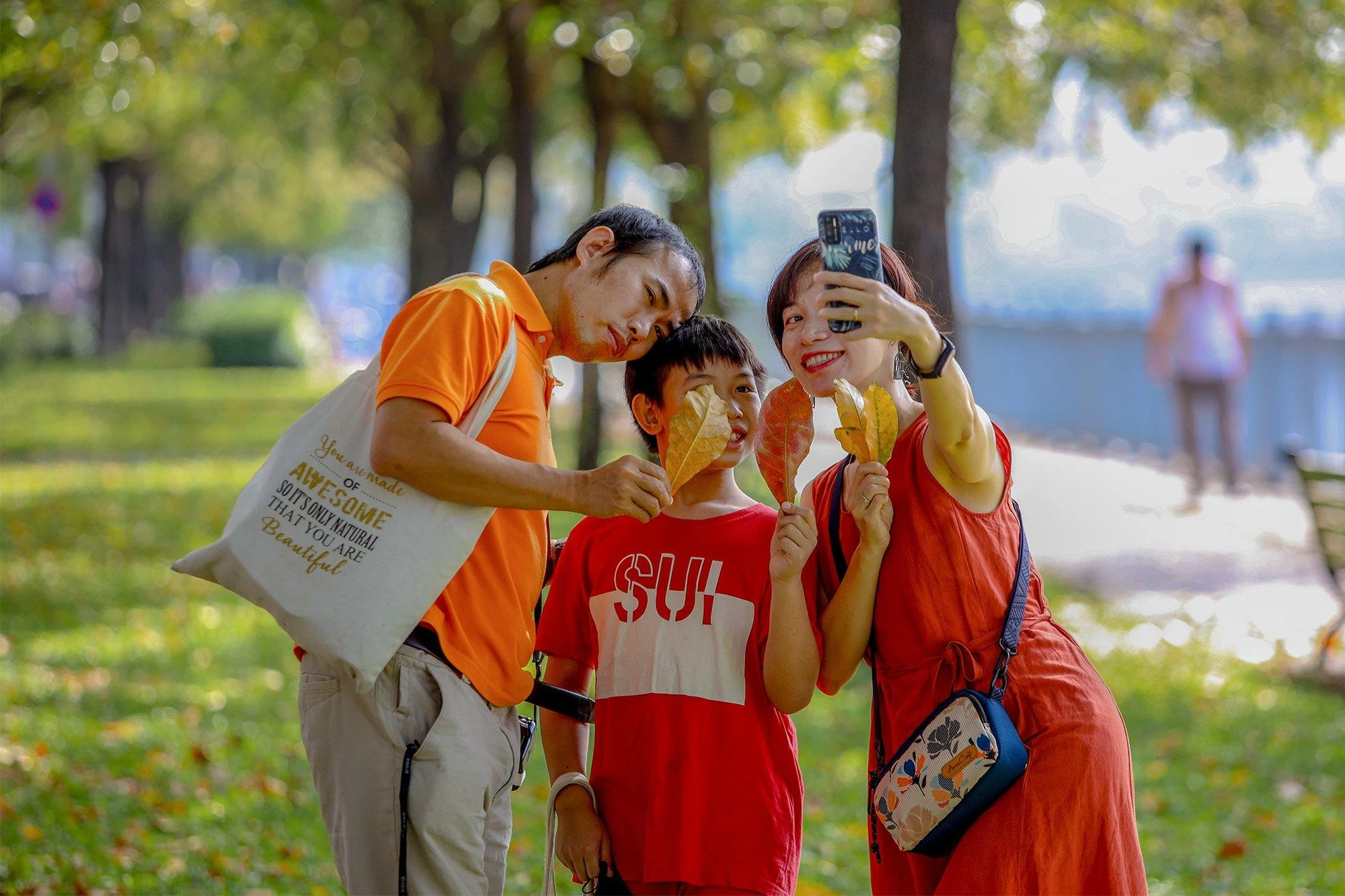 Gia đình chị Nguyễn Phương Anh vui vẻ bên nhau. Ảnh: NGUYỆT NHI Gia đình chị Nguyễn Phương Anh vui vẻ bên nhau. Ảnh: NGUYỆT NHI