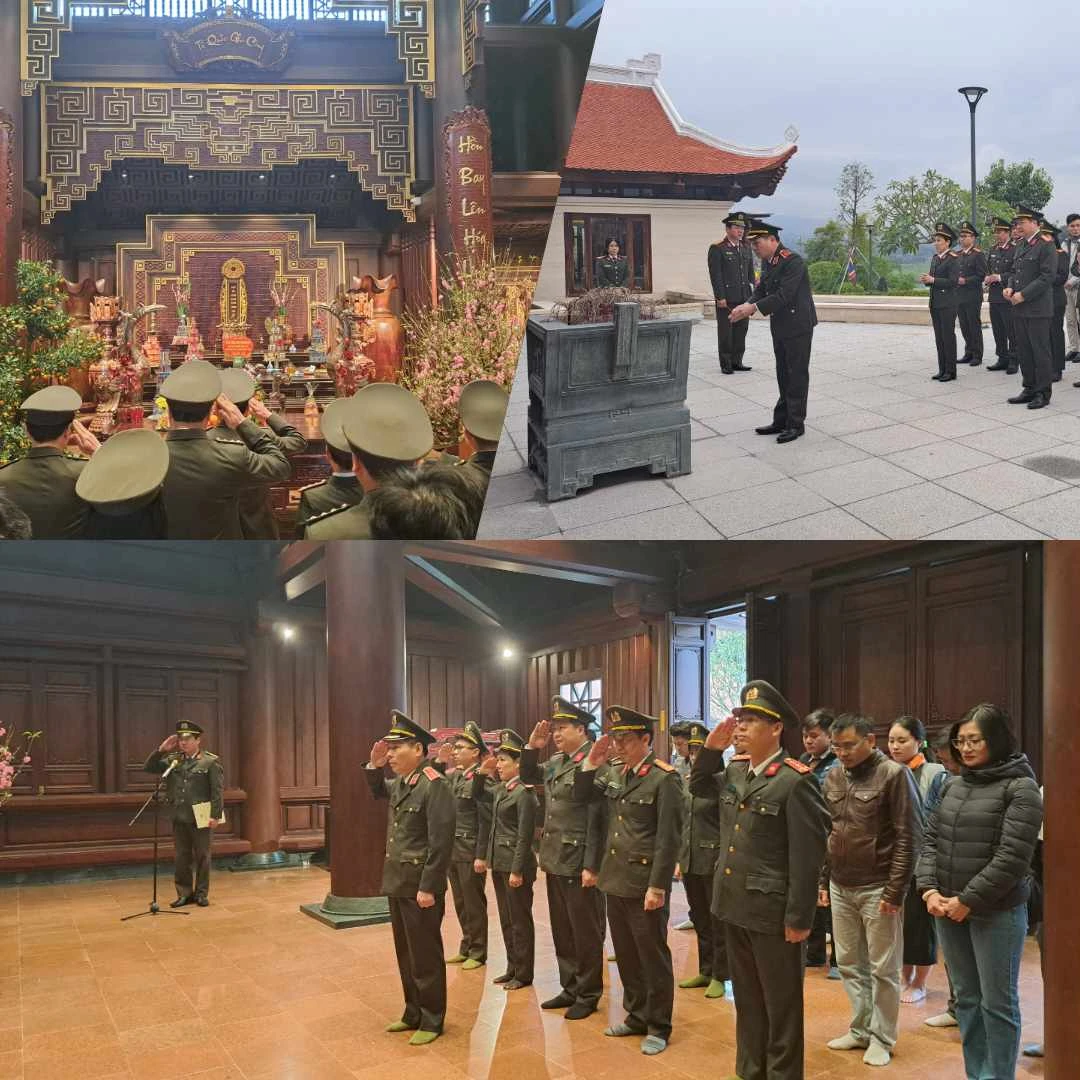 Doan-cong-tan-X04-dang-huong--den-tho-liet-sy-chien-truong-dien-bien-phu-17.jpg