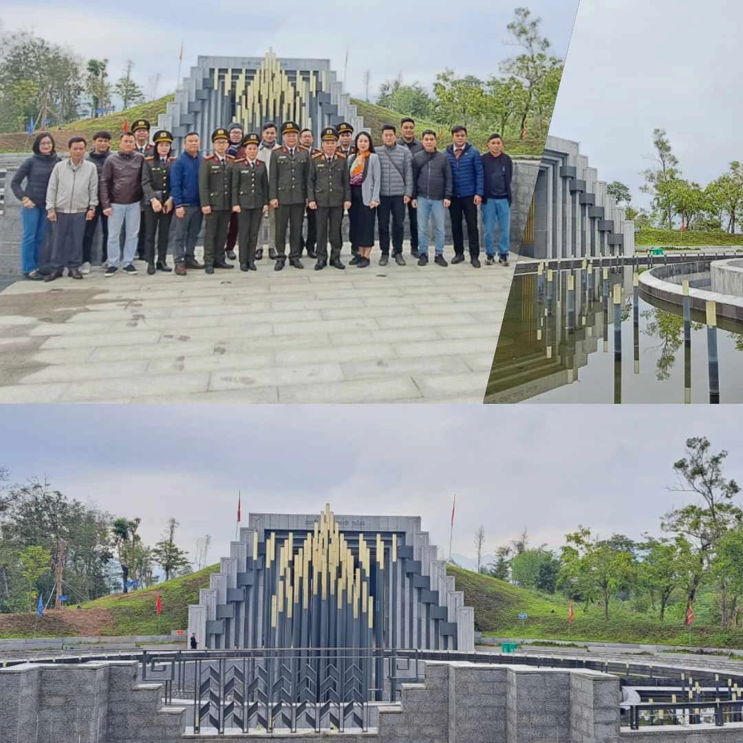Doan-cong-tan-X04-dang-huong--den-tho-liet-sy-chien-truong-dien-bien-phu-20.jpg