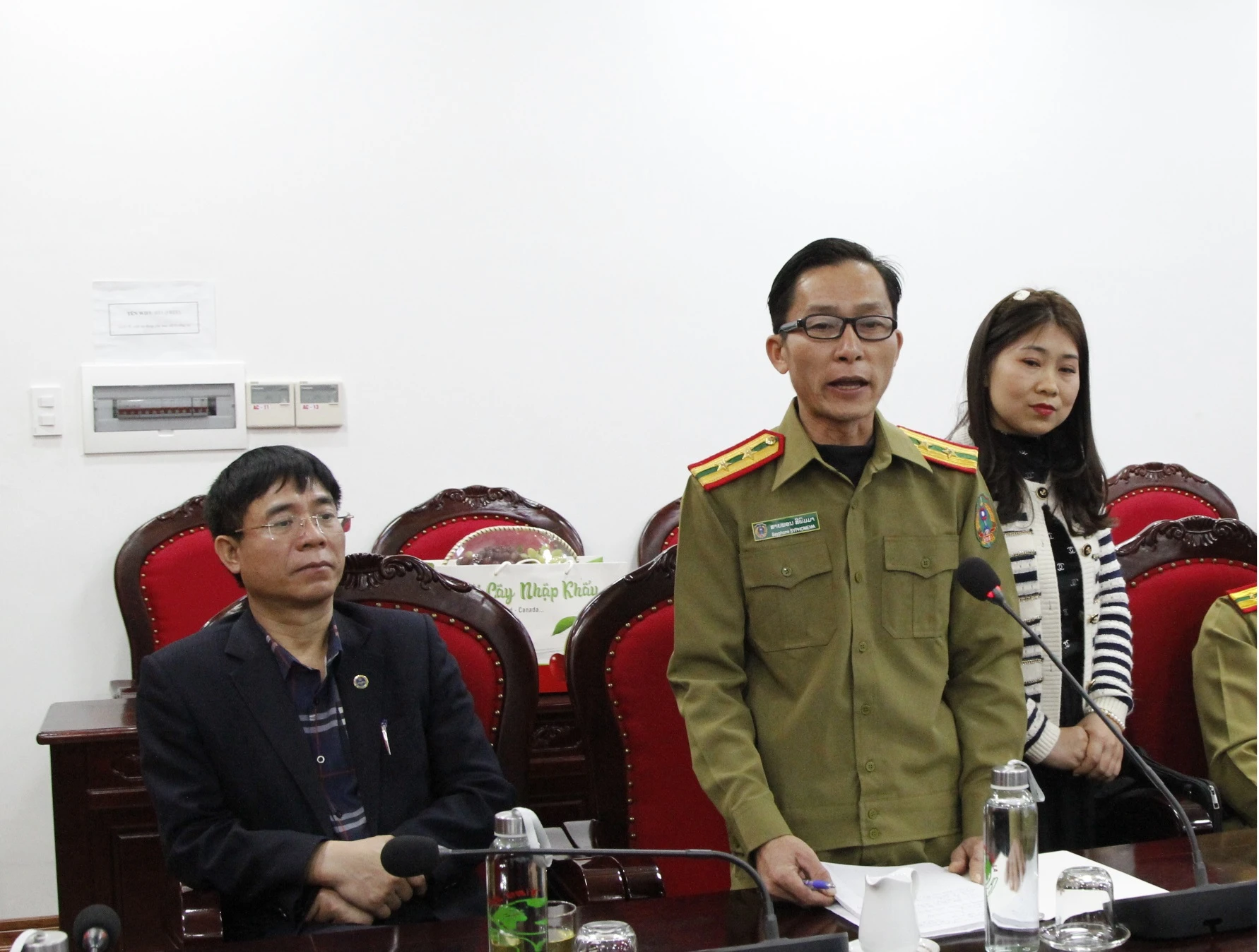 Cong-an-tinh-Son-La-gap-mat-can-bo-chien-si-cong-an-cac-tinh-Bac-Lao-7.JPG