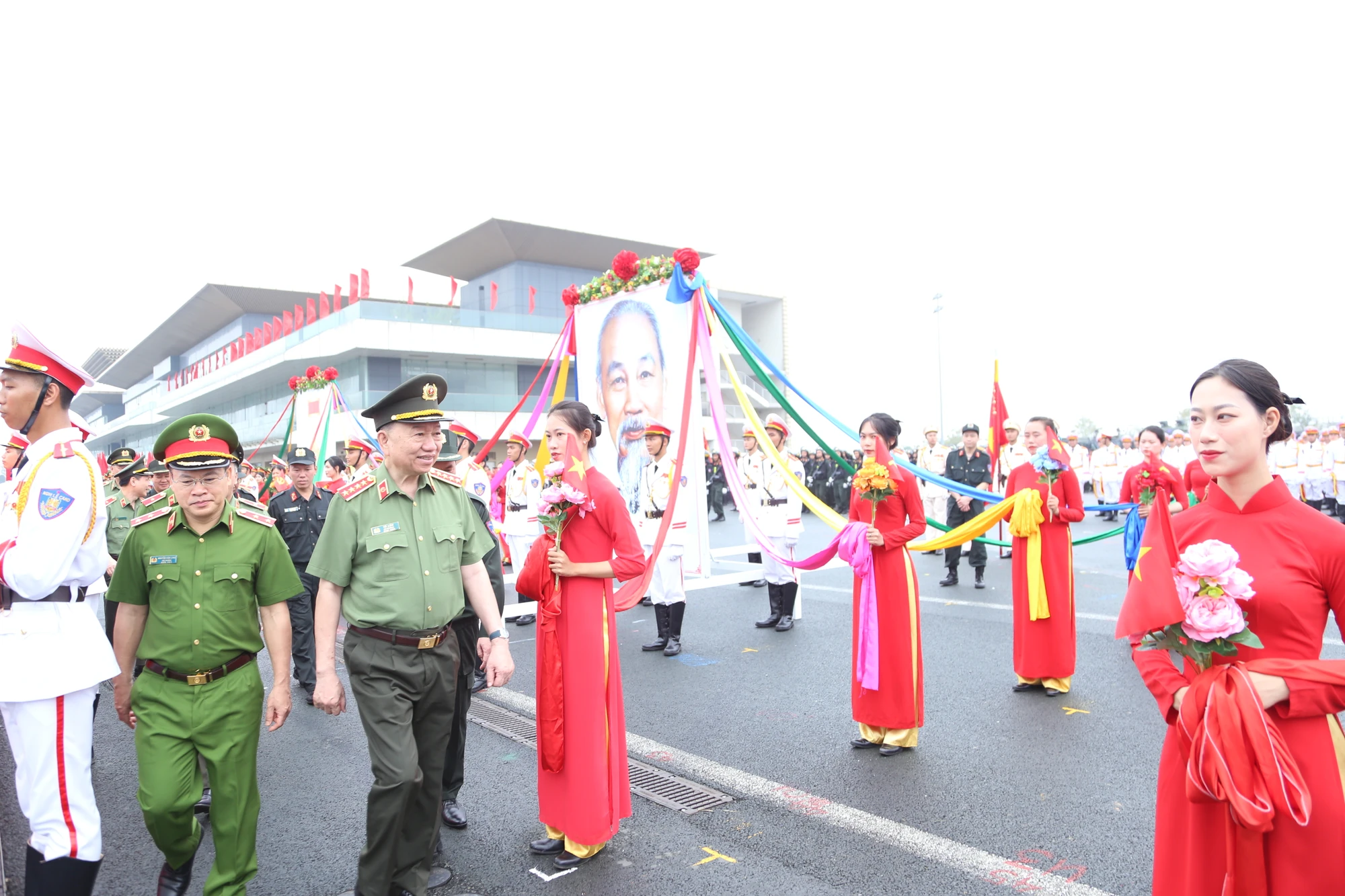 Bo-truong-To-Lam-thi-sat-tong-duyet-22.JPG