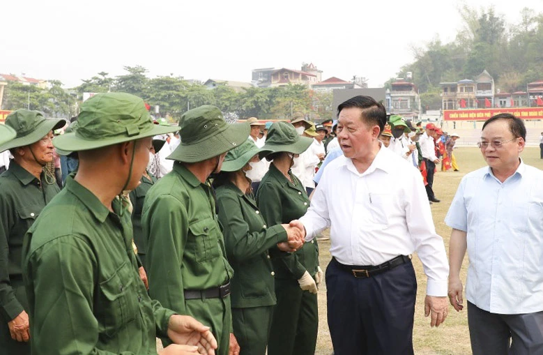 So-duyet-dieu-binh-dieu-hanh-chien-thang-Dien-Bien-Phu-11.jpg