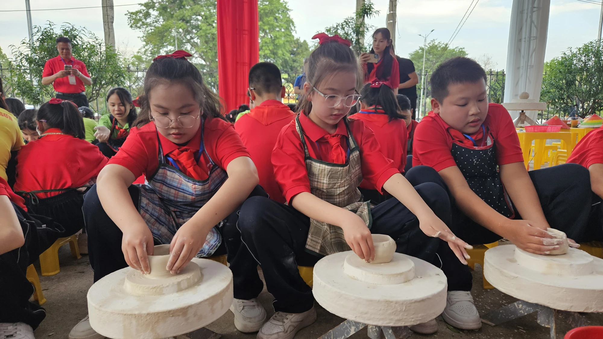 Giao-luu-hoc-sinh-bien-gioi-Viet-Nam-Trung-Quoc-13.jpg