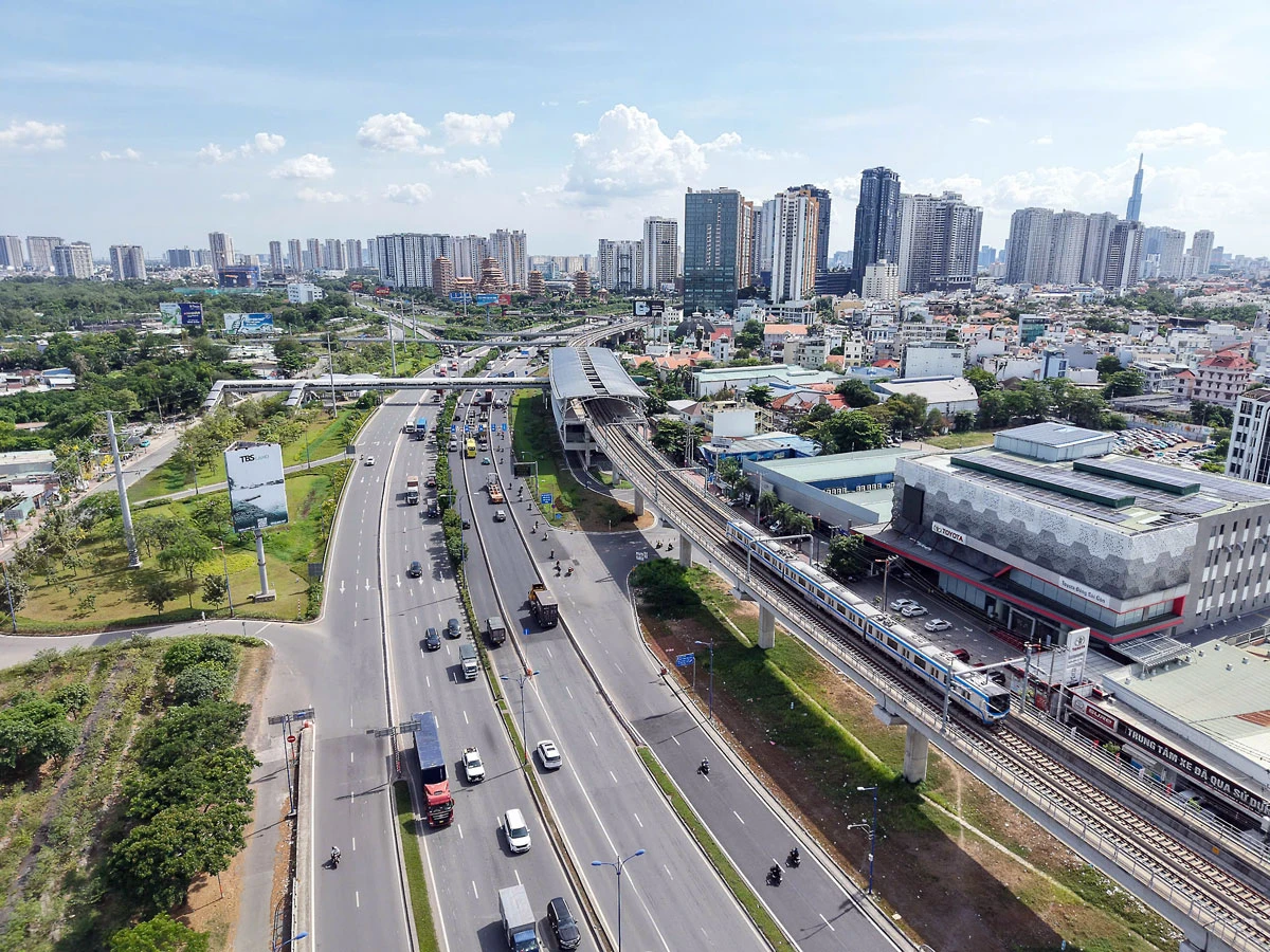 Hạ tầng giao thông TP.HCM đột phá với hàng loạt công trình trọng điểm