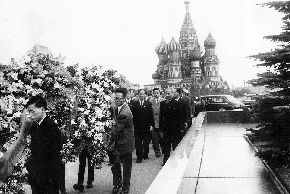 quan-he-viet-nga-7.jpg