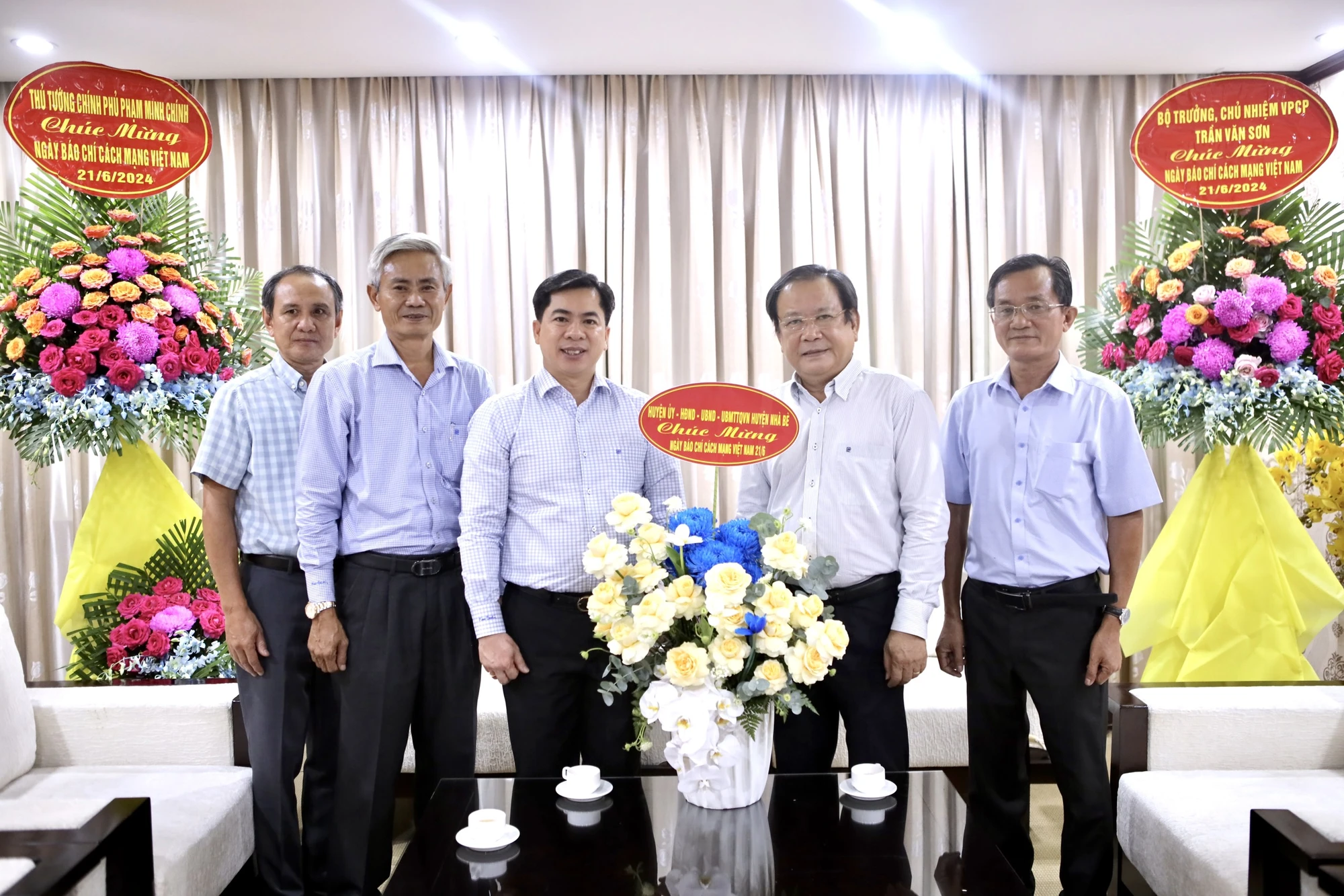 bao-phap-luat-tp.hcm-15.jpg