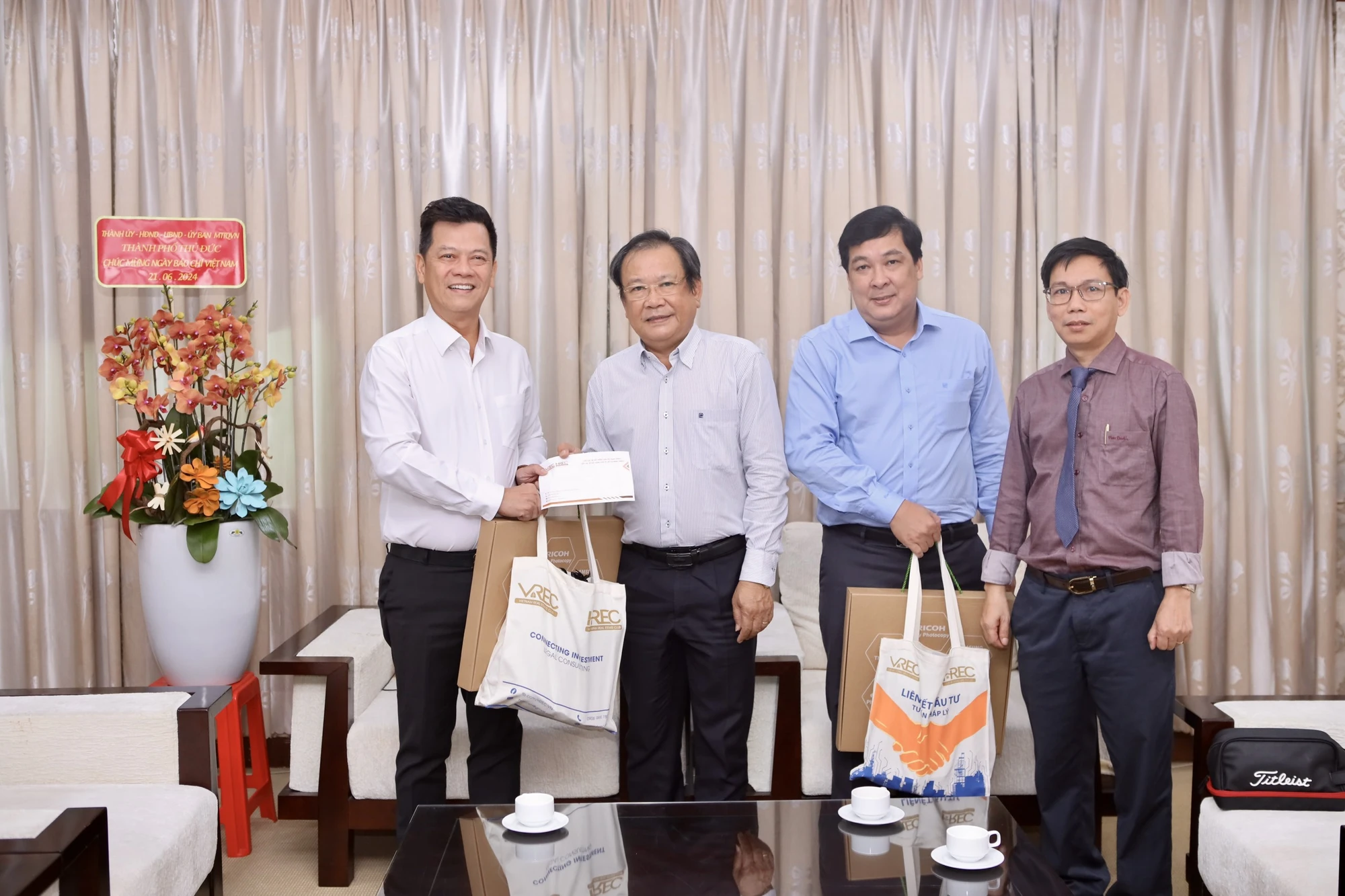 bao-phap-luat-tp.hcm-3.jpg