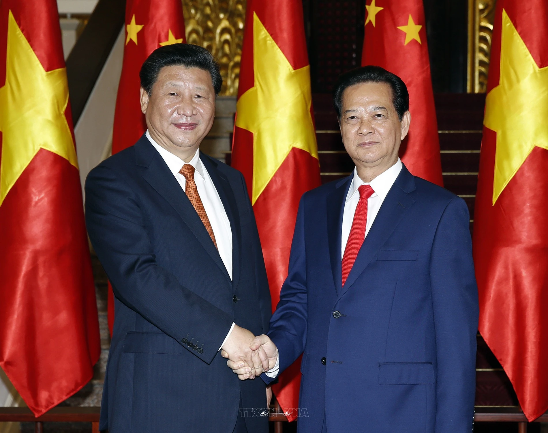 nhin-lai-bon-lan-ong-tap-can-binh-tham-viet-nam-6.jpg