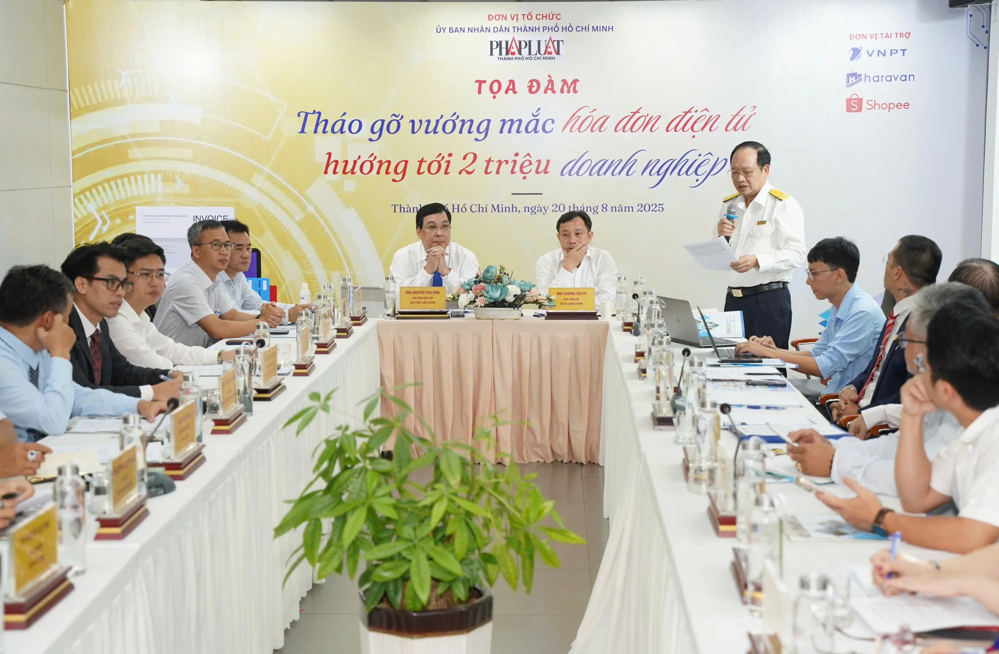 Đang diễn ra Tọa đàm ‘Tháo gỡ vướng mắc hóa đơn điện tử, hướng tới 2 triệu doanh nghiệp’