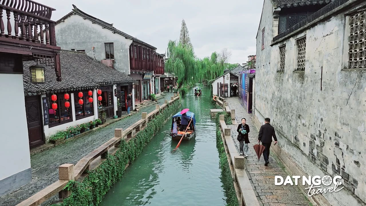 DU XUAN.jpeg