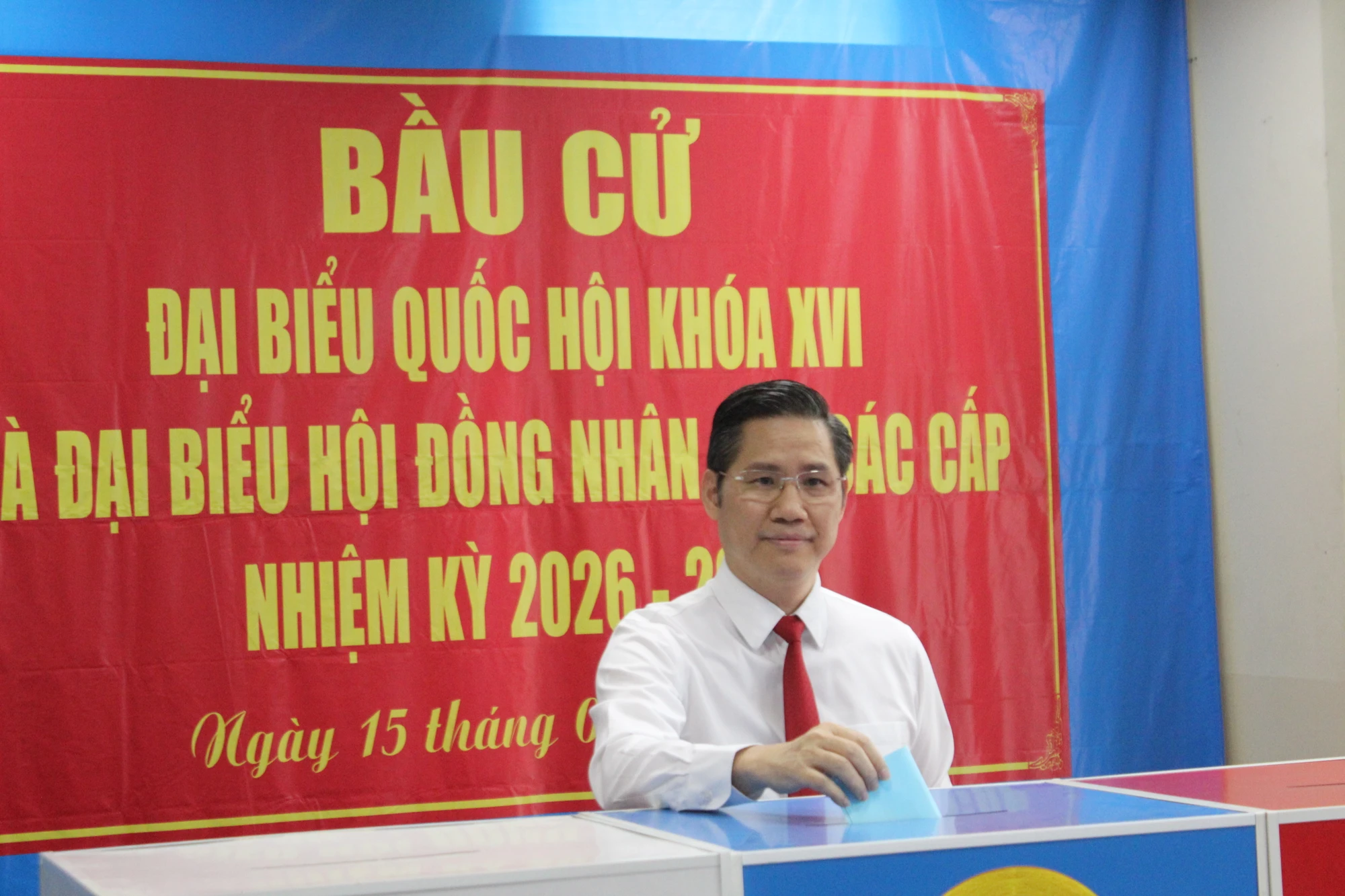 nam bo phieu.jpg