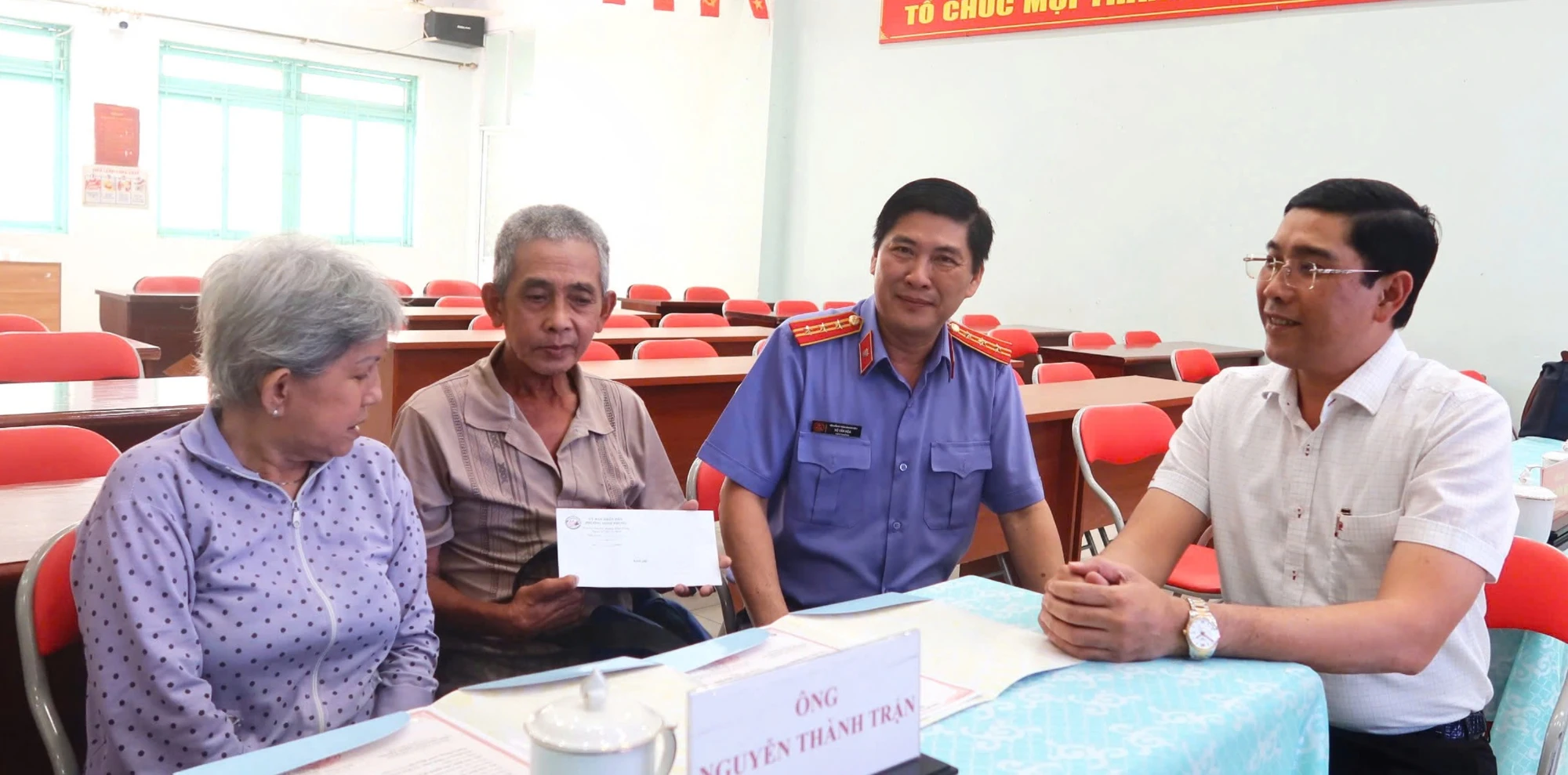 song-khong-giay-to-nguoi-dan-duoc-cap-giay-khai-sinh-nho-kien-nghi-cua-vksnd-khu-vuc-3-tp-hcm-4.jpg