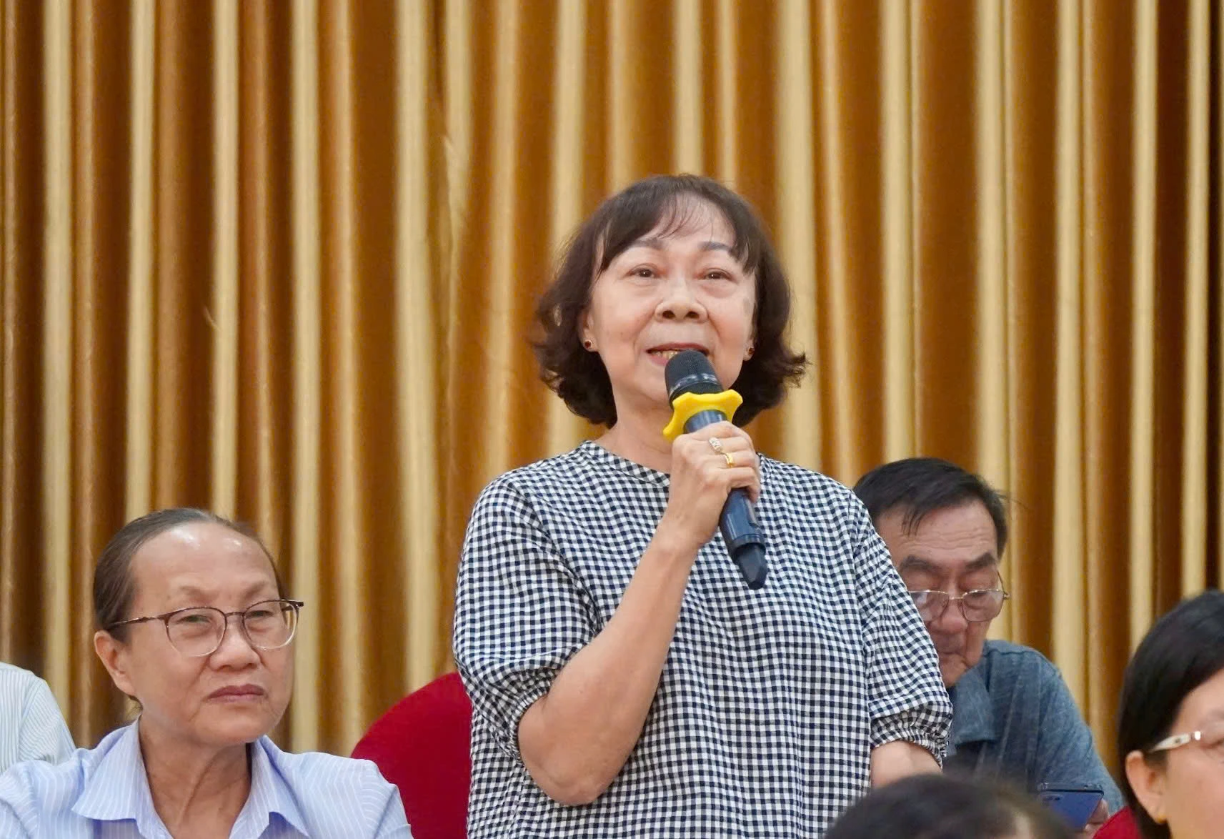 ung-cu-vien-hdnd-tp-hcm-ngo-pham-viet-tang-cuong-chi-dao-voi-phuong-cham-khong-co-vung-cam-khong-co-ngoai-le-4.jpg