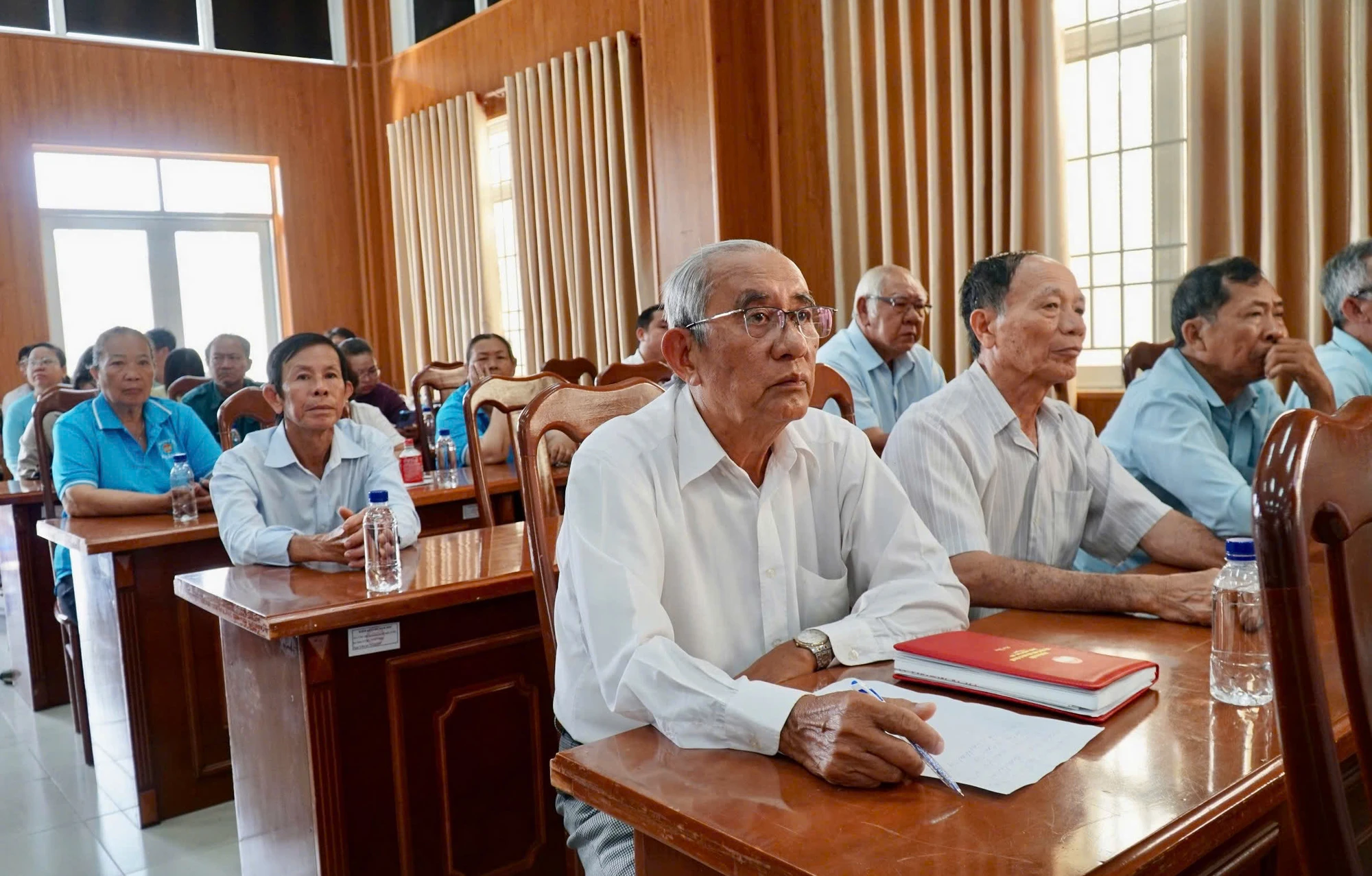cu-tri-xa-can-gio-mong-ung-cu-vien-dqbh-hoan-thien-phap-luat-dam-bao-thu-hoi-tai-san-tham-nhung-3.jpg