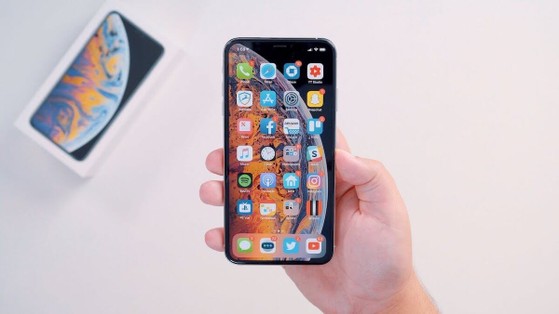 iPhone-xs-64-gb