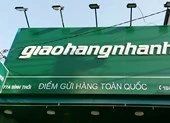 iPhone 7 Plus bị đánh tráo khi gửi qua Giaohangtietkiem ảnh 4 Trò 'hô biến' ống kính máy ảnh thành lon bia