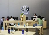 Huawei khai trương cửa hàng trải nghiệm thứ 6 tại Việt Nam ảnh 1 Huawei hoàn tiền 100% nếu điện thoại không chạy được Facebook