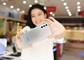 Samsung Galaxy Z Flip3 bị lỗi màn hình khi vừa ra mắt ảnh 1 Chỉ mới 9 tháng, Samsung Galaxy S21 series đã giảm giá hơn 10 triệu đồng