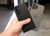 Apple nói gì về việc iPhone hao pin sau khi nâng cấp iOS 15.4? ảnh 4 Thả rơi iPhone 13 Pro Max và Galaxy S22 Ultra, ai chiến thắng?