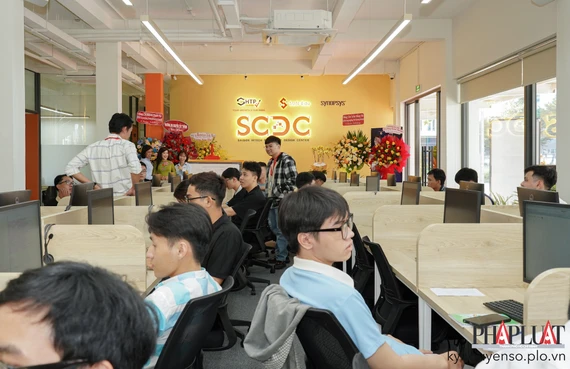 Theo các số liệu trước đó, nhu cầu nhân lực CNTT tại Việt Nam vẫn liên tục tăng cao dù cho tình hình kinh tế có nhiều biến động. Ảnh: TIỂU MINH Theo các số liệu trước đó, nhu cầu nhân lực CNTT tại Việt Nam vẫn liên tục tăng cao dù cho tình hình kinh tế có nhiều biến động.