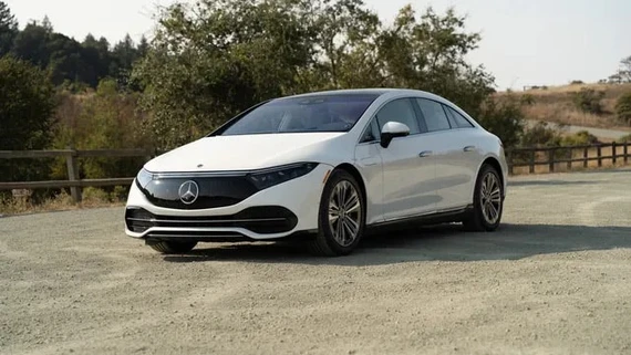 Mercedes-Benz EQS 2023. Ảnh: Antuan Goodwin/Roadshow Mercedes-Benz EQS 2023. Ảnh: Antuan Goodwin/Roadshow