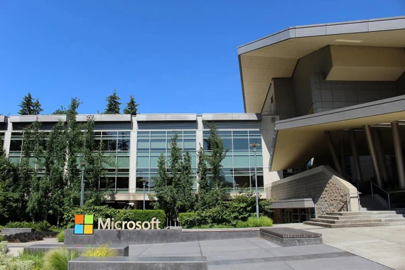 Microsoft được cho là sẽ trình làng chip AI đầu tiên của mình vào tháng tới. Ảnh: Wikimedia Commons Microsoft được cho là sẽ trình làng chip AI đầu tiên của mình vào tháng tới
