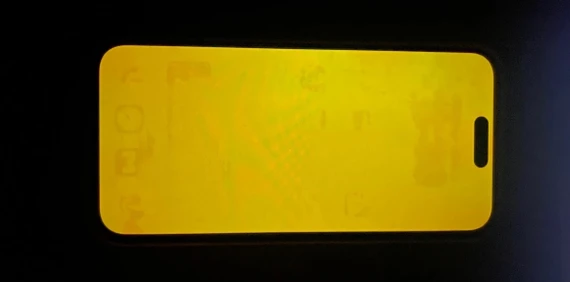 Một người dùng iPhone khác bị lỗi màn hình. Ảnh: Reddit Một người dùng iPhone khác bị lỗi màn hình. Ảnh: Reddit