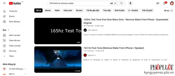 Sử dụng các video có tần số âm thanh 165 Hz để đẩy nước ra khỏi iPhone. Ảnh: TIỂU MINH Sử dụng các video có tần số âm thanh 165 Hz để đẩy nước ra khỏi iPhone. Ảnh: TIỂU MINH