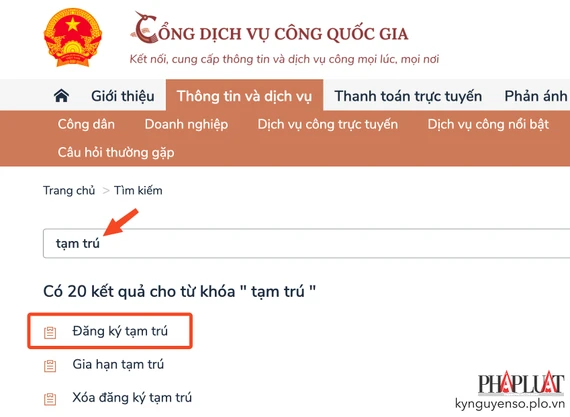 Chọn dịch vụ Đăng ký tạm trú online. Ảnh: MINH HOÀNG Chọn dịch vụ Đăng ký tạm trú online. Ảnh: MINH HOÀNG