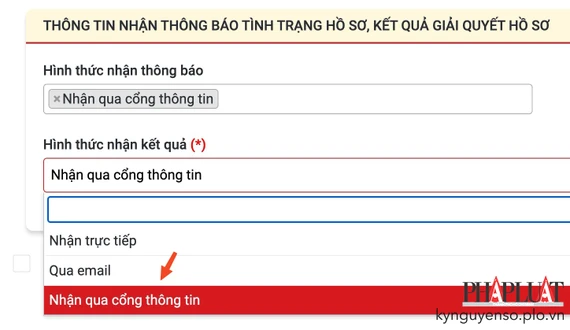 Nhận thông báo và kết quả đăng ký tạm trú qua cổng thông tin. Ảnh: MINH HOÀNG Nhận thông báo và kết quả đăng ký tạm trú qua cổng thông tin. Ảnh: MINH HOÀNG
