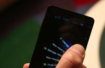Đối thủ iPhone 3GS từ tên tuổi lạ ảnh 1 Đối thủ iPhone 3GS từ tên tuổi lạ ảnh 1