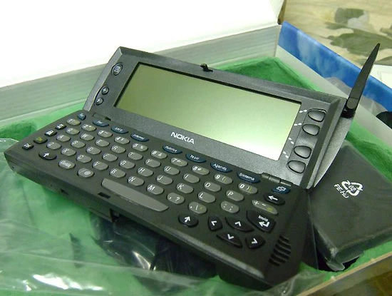 Nokia 9110i giá trung bình trên thị trường cao nhất chỉ 4 triệu, nhưng có nơi bán tới 10 triệu đồng. Nokia 9110i giá trung bình trên thị trường cao nhất chỉ 4 triệu, nhưng có nơi bán tới 10 triệu đồng.