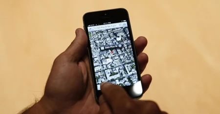 Apple, iOS 8. Apple Maps, CarPlay, HealthBook Apple, iOS 8. Apple Maps, CarPlay, HealthBook