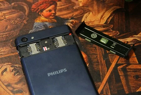 Philips ra mắt smartphone với pin “khủng” cho thời gian chờ lên đến 2 tháng ảnh 10 T.Thủy