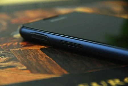 Philips ra mắt smartphone với pin “khủng” cho thời gian chờ lên đến 2 tháng ảnh 5 T.Thủy