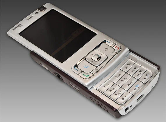 Những điện thoại vang bóng một thời của Nokia ảnh 25 Những điện thoại vang bóng một thời của Nokia ảnh 25