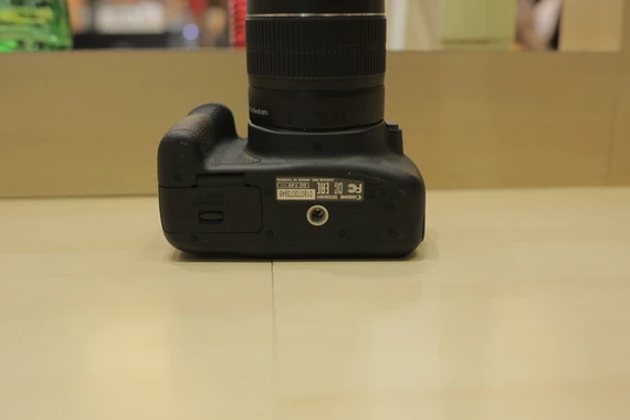 DSLR nhỏ gọn Canon 1200D về VN với giá 11,9 triệu đồng ảnh 8 DSLR nhỏ gọn Canon 1200D về VN với giá 11,9 triệu đồng ảnh 8