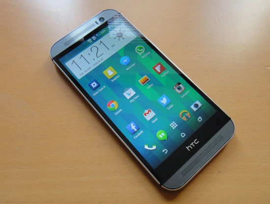 Cập nhật giá bán mới nhất của 4 mẫu smartphone hàng hiệu ảnh 3 Cập nhật giá bán mới nhất của 4 mẫu smartphone hàng hiệu ảnh 3