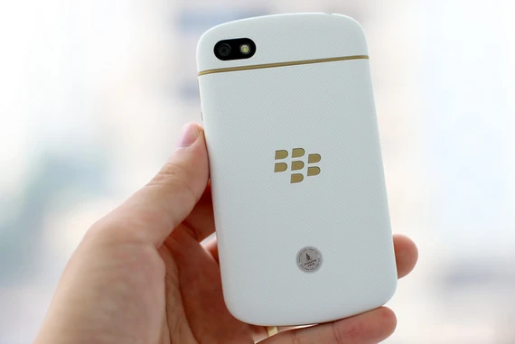 BlackBerry Q10 bản đặc biệt giá 10,9 triệu đồng ảnh 12 BlackBerry Q10 bản đặc biệt giá 10,9 triệu đồng ảnh 12