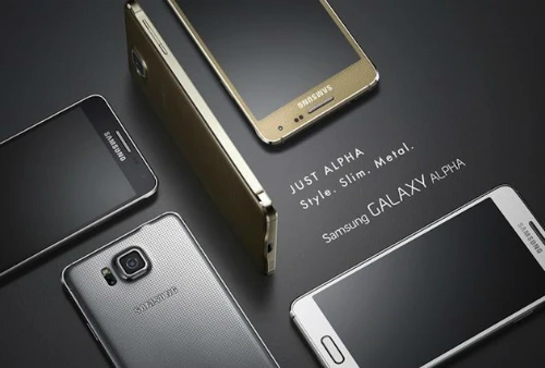Galaxy Alpha là chiếc smartphone được Samsung tạo cảm giác thiết kế mới với khung viền bằng kim loại. galaxyalpha2-3793-1407980799.jpg