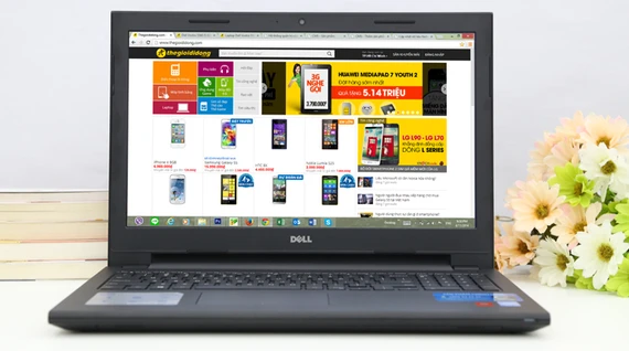 Top 4 laptop hấp dẫn cho sinh viên mùa tựu trường ảnh 3 Dell Inspiron 3542 có cấu hình mạnh, chơi game mượt mà.