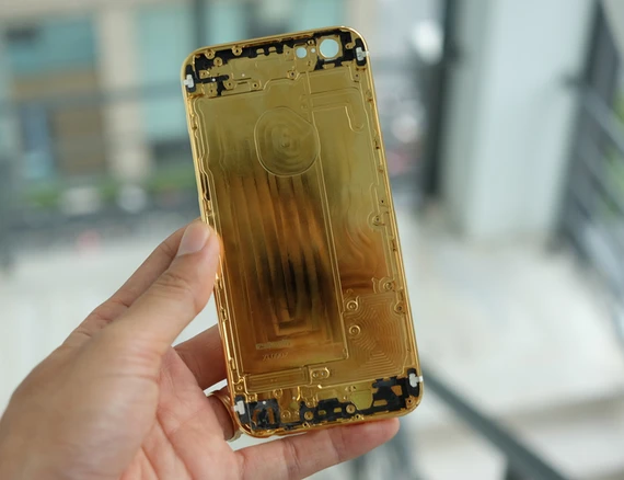 Khung vỏ iPhone 6 mạ vàng xuất hiện tại Việt Nam ảnh 7 Khung vỏ iPhone 6 mạ vàng xuất hiện tại Việt Nam ảnh 7