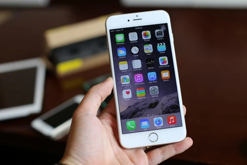 Những mẫu iPhone 6 và 6 Plus đợt đầu về Việt Nam có giá tương đương một chiếc máy tính Macbook Pro Retina. ảnh 1 IMG-1283-JPG.jpg