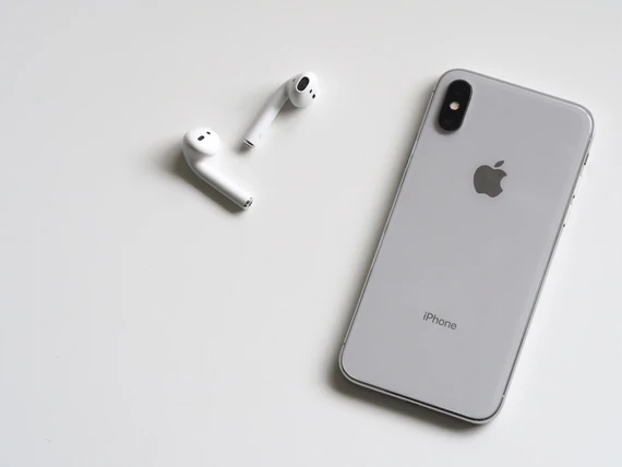 iPhone XS cũ là một trong những mẫu iPhone cũ giá rẻ đáng mua hiện nay. Ảnh: Pxhere