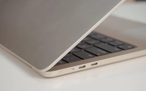 MacBook Air M3 là một trong những mẫu MacBook đáng mua trong tháng 4.