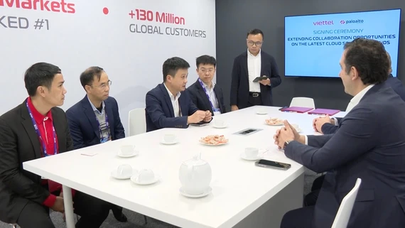 Viettel và Palo Alto kí kết hợp tác. viettel-vs-palo-Alto-mwc-2024.jpeg