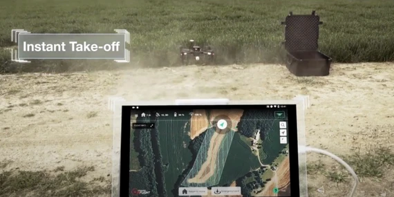 Drone được sử dụng để quan sát trang trại. Ảnh: PrecisionHawk Drone được sử dụng để quan sát trang trại. Ảnh: PrecisionHawk